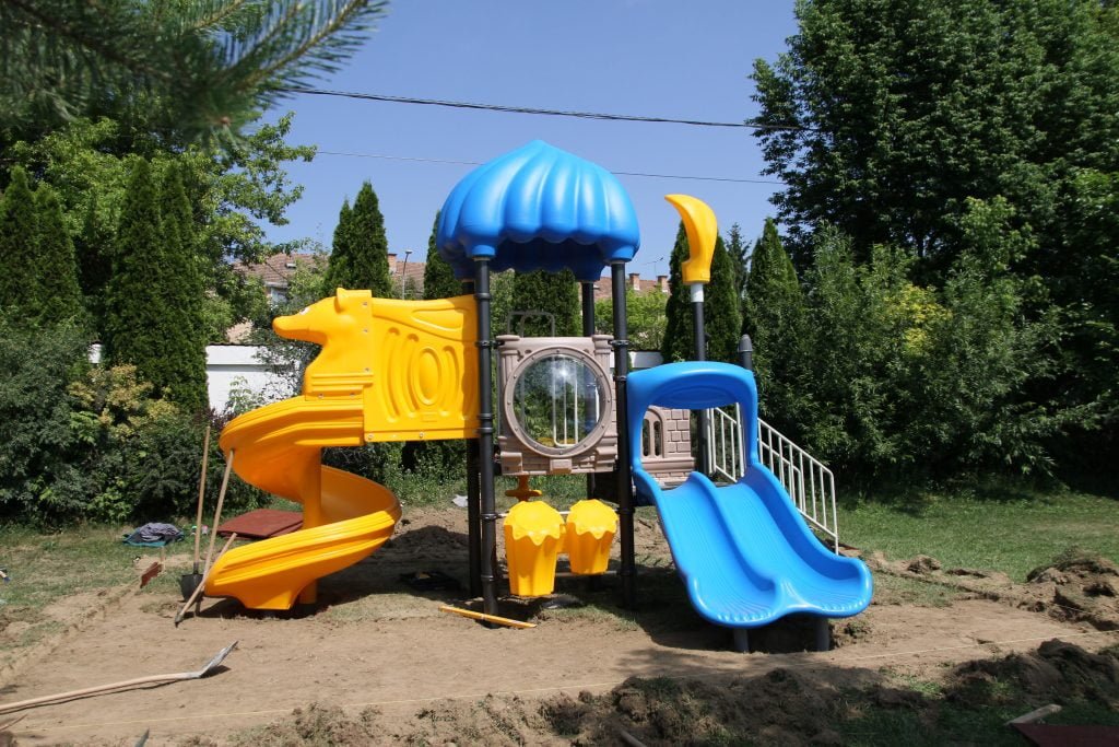 Complex de joacă Castelul Copiilor, imaginea 2