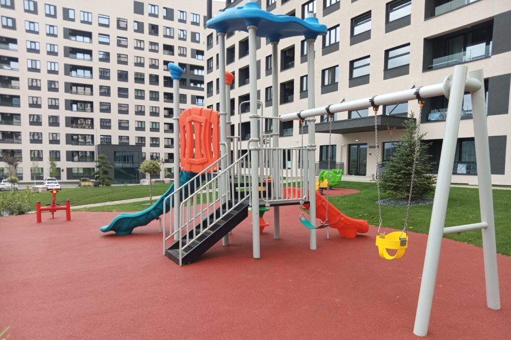 Fabricate în România, echipamente pentru locuri de joacă de exterior